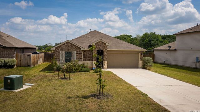 1325 Falls Grove, Seguin, TX 78155
