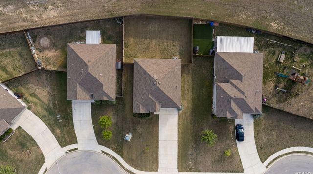 1325 Falls Grove, Seguin, TX 78155