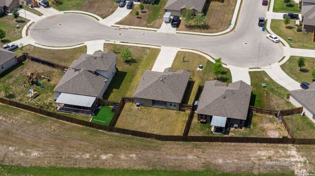 1325 Falls Grove, Seguin, TX 78155