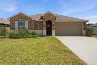 1325 Falls Grove, Seguin, TX 78155
