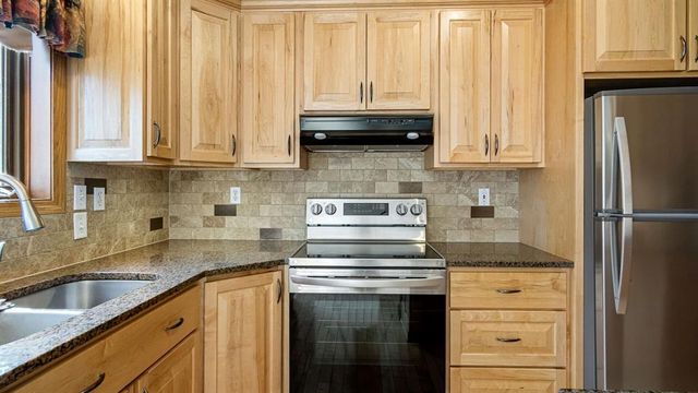 5211 E Hamilton Avenue, Eau Claire, WI 54701