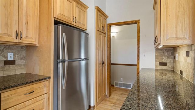 5211 E Hamilton Avenue, Eau Claire, WI 54701