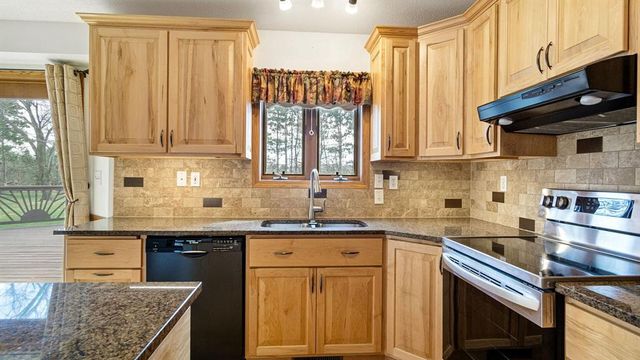 5211 E Hamilton Avenue, Eau Claire, WI 54701