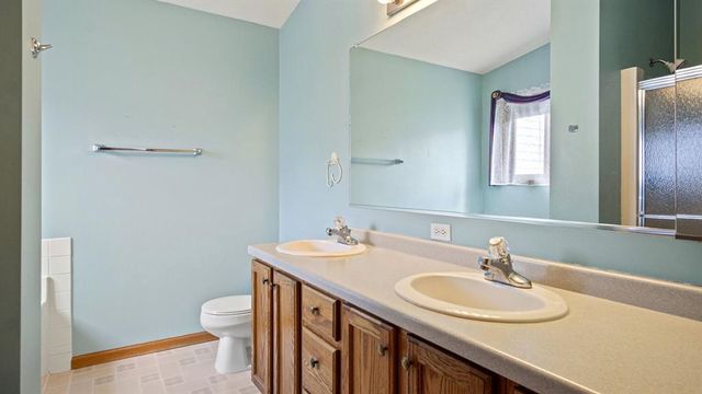5211 E Hamilton Avenue, Eau Claire, WI 54701