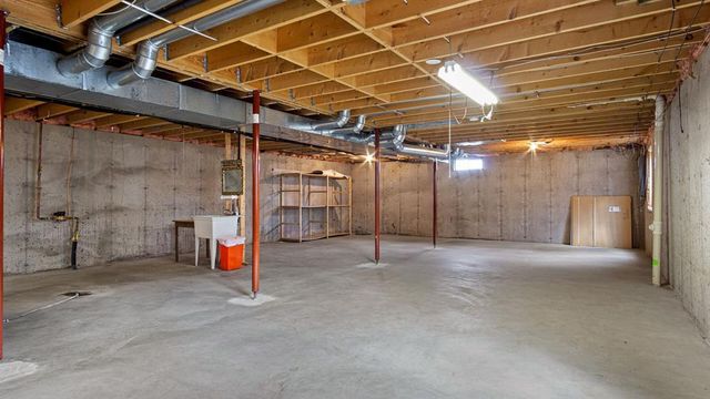 5211 E Hamilton Avenue, Eau Claire, WI 54701