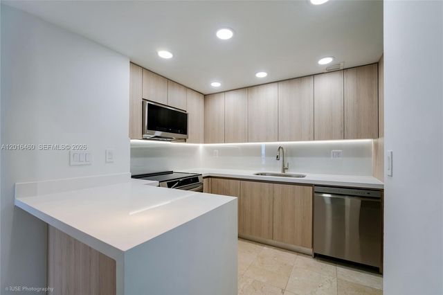 2451 Brickell Ave 20H, Miami, FL 33129