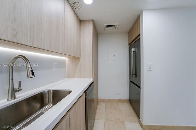 2451 Brickell Ave 20H, Miami, FL 33129