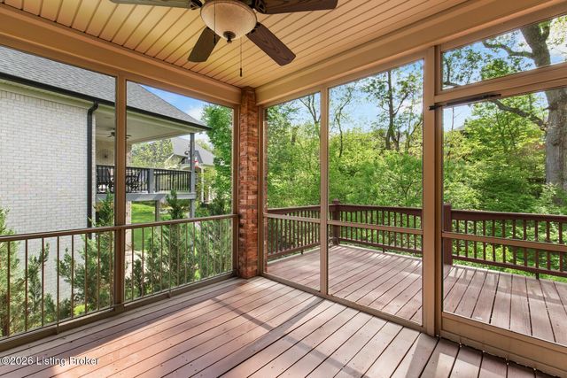 6608 Nightingale Bluff Ln, Louisville, KY 40241