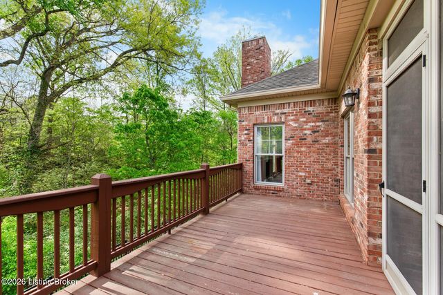 6608 Nightingale Bluff Ln, Louisville, KY 40241