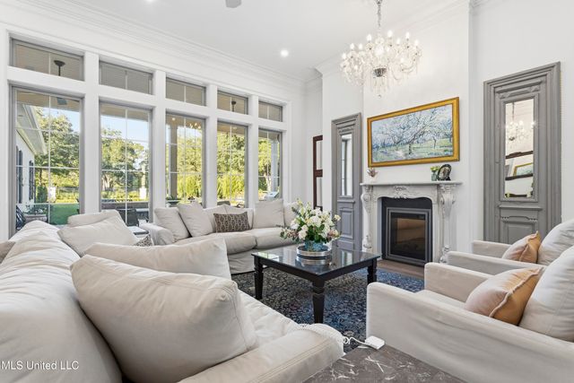 7561 Oakenshield Lane, Pass Christian, MS 39571