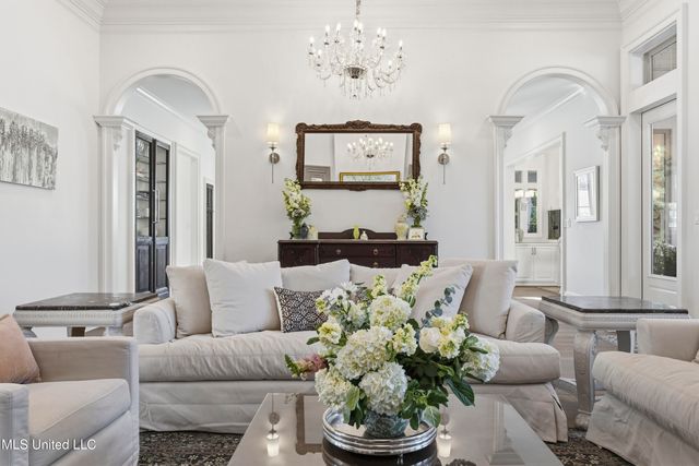 7561 Oakenshield Lane, Pass Christian, MS 39571