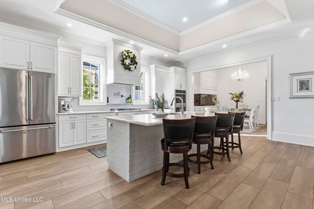 7561 Oakenshield Lane, Pass Christian, MS 39571