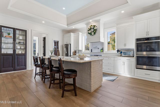 7561 Oakenshield Lane, Pass Christian, MS 39571