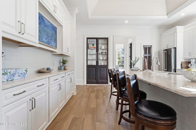 7561 Oakenshield Lane, Pass Christian, MS 39571