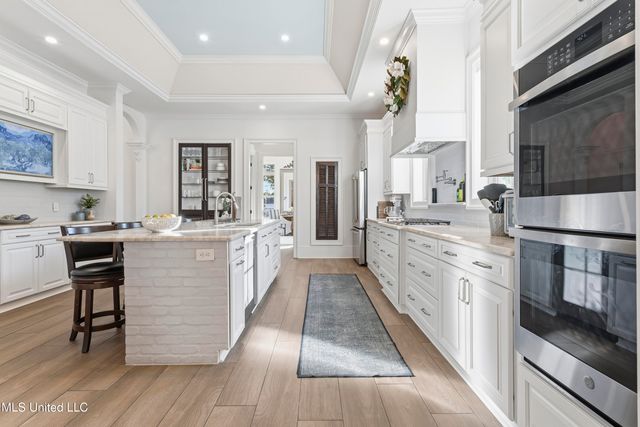 7561 Oakenshield Lane, Pass Christian, MS 39571