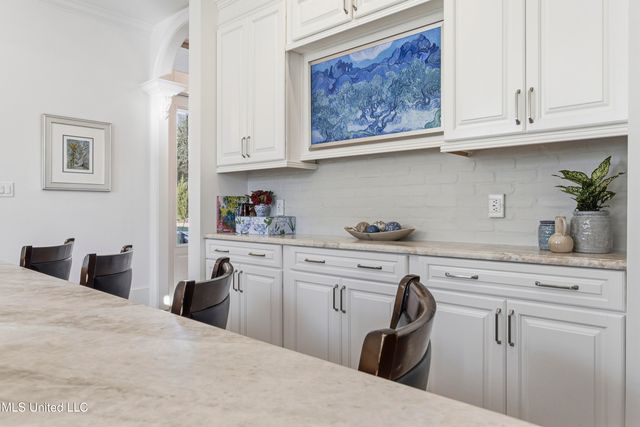 7561 Oakenshield Lane, Pass Christian, MS 39571