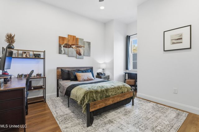 7561 Oakenshield Lane, Pass Christian, MS 39571