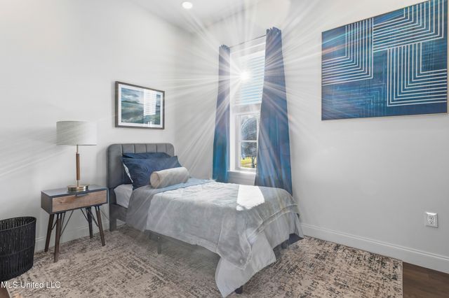 7561 Oakenshield Lane, Pass Christian, MS 39571