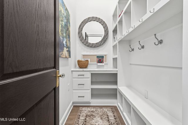 7561 Oakenshield Lane, Pass Christian, MS 39571