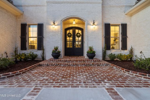 7561 Oakenshield Lane, Pass Christian, MS 39571