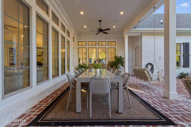 7561 Oakenshield Lane, Pass Christian, MS 39571