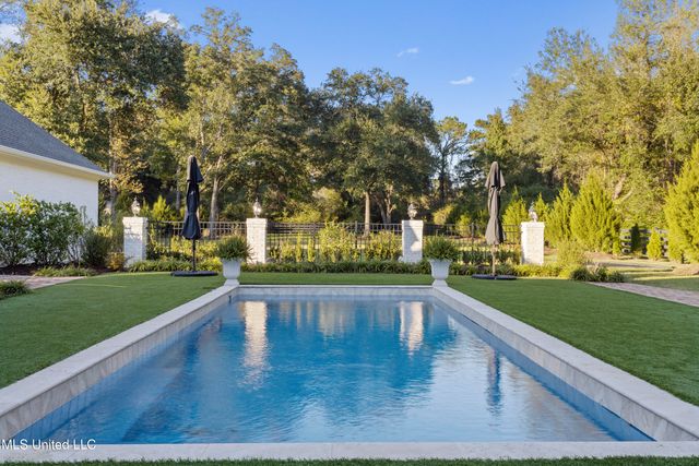 7561 Oakenshield Lane, Pass Christian, MS 39571