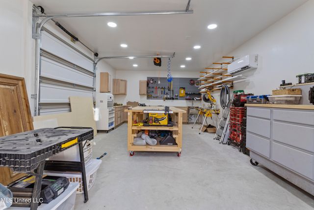 7561 Oakenshield Lane, Pass Christian, MS 39571