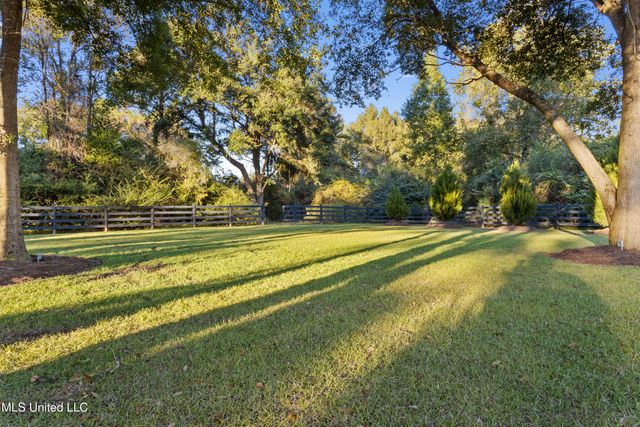 7561 Oakenshield Lane, Pass Christian, MS 39571