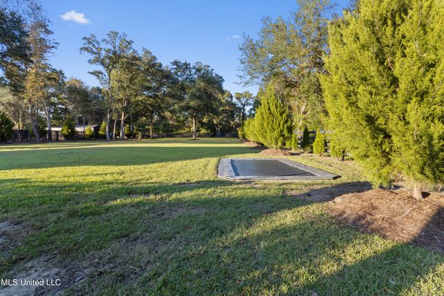 7561 Oakenshield Lane, Pass Christian, MS 39571