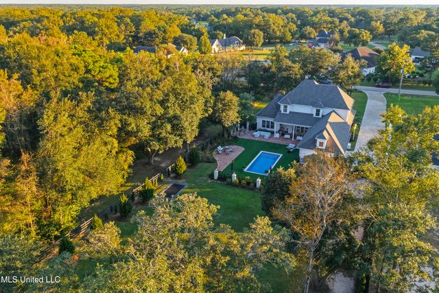 7561 Oakenshield Lane, Pass Christian, MS 39571