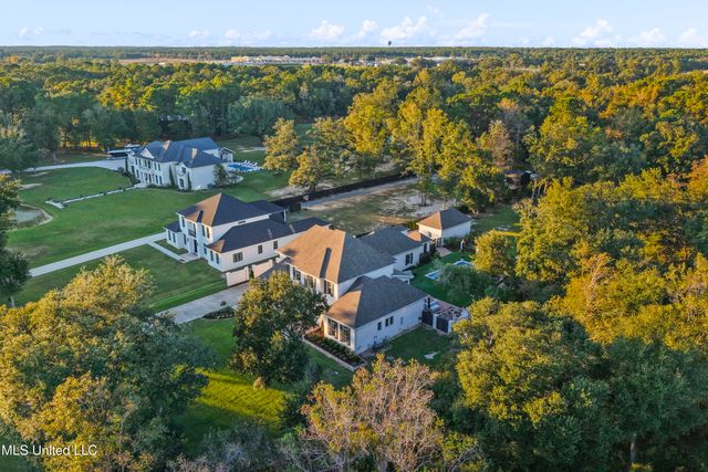 7561 Oakenshield Lane, Pass Christian, MS 39571