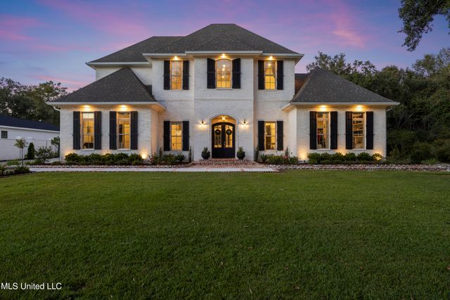 7561 Oakenshield Lane, Pass Christian, MS 39571