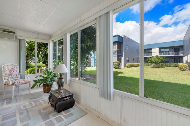 157 Flanders D, Delray Beach, FL 33484