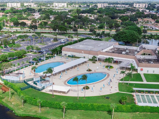 157 Flanders D, Delray Beach, FL 33484