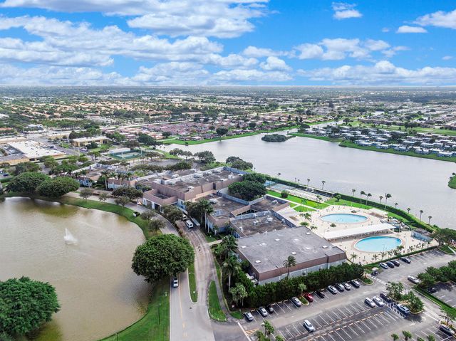 157 Flanders D, Delray Beach, FL 33484