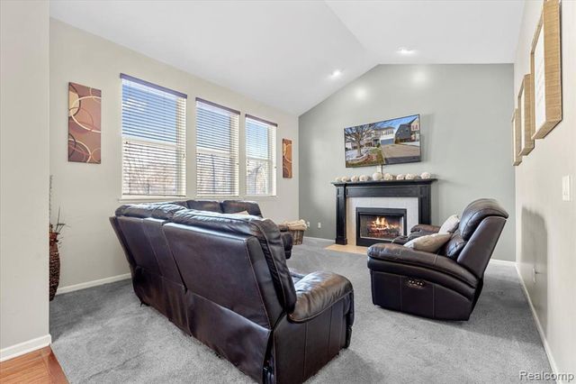 3710 Ridge View Drive, Trenton, MI 48183