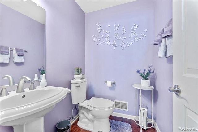 3710 Ridge View Drive, Trenton, MI 48183