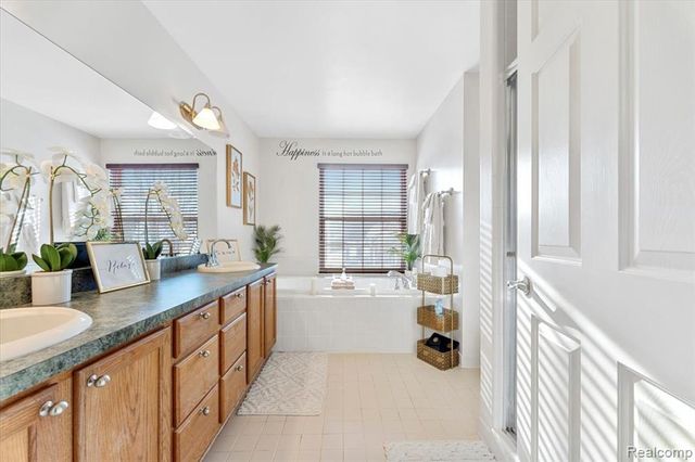 3710 Ridge View Drive, Trenton, MI 48183