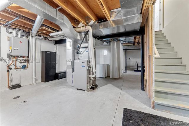 3710 Ridge View Drive, Trenton, MI 48183