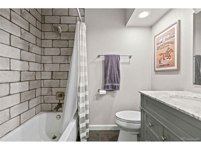 10380 E Lake Dr, Englewood, CO 80111