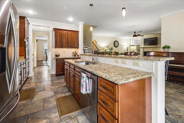 1020 OSTLERS WAY, Collierville, TN 38017