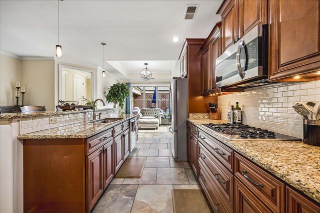 1020 OSTLERS WAY, Collierville, TN 38017