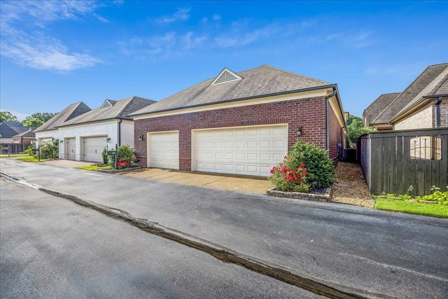 1020 OSTLERS WAY, Collierville, TN 38017