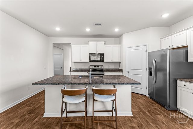 51 Wedge Circle, Richmond Hill, GA 31324
