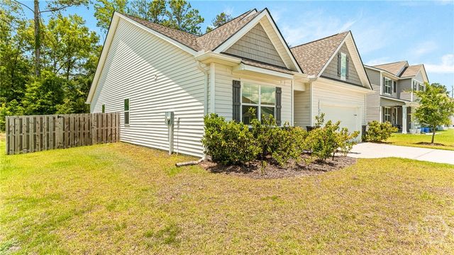 51 Wedge Circle, Richmond Hill, GA 31324