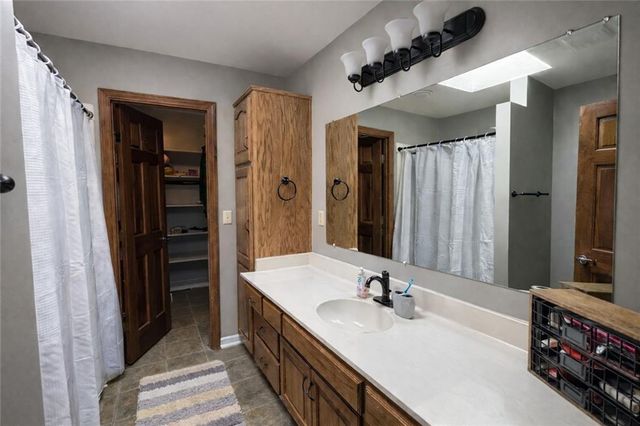 2017 Joy Street, Excelsior Springs, MO 64024