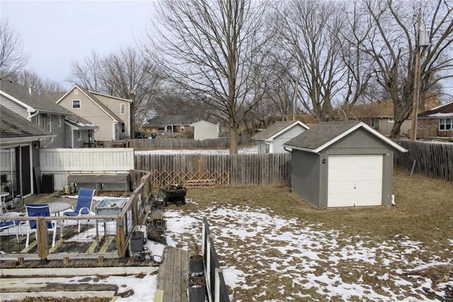 2017 Joy Street, Excelsior Springs, MO 64024