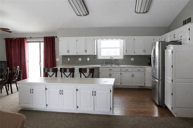 2017 Joy Street, Excelsior Springs, MO 64024