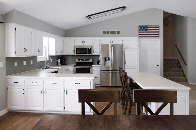 2017 Joy Street, Excelsior Springs, MO 64024