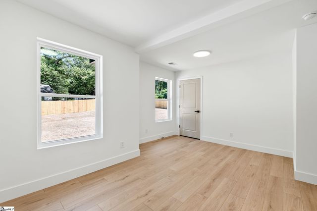 7527 Mapleleaf Drive, Spartanburg, SC 29303